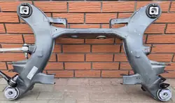 Viga suspensão traseira Mercedes W254 OEM 2543504405