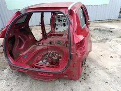 Para-lamas traseiro direito Kia Ceed II Carrinha OEM Wrakowisko-12056-