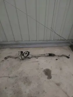 BMW 2 F45 F46 MAGLOWNICA OEM 9892295 - Usado