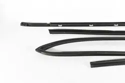 Joint de vitre porte avant Kia Sportage OEM 82220D9000