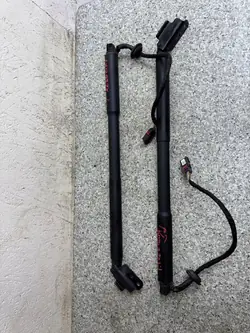 Atuador elétrico do porta-malas direito esquerdo Volvo XC60 2012-2015