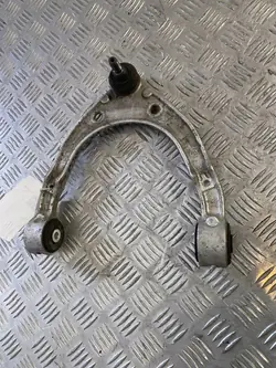 Bras de contrôle supérieur avant Audi Q7 4L 2011