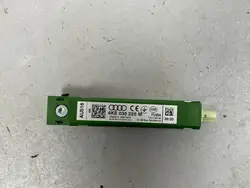 Amplificador de antena Audi E-Tron OEM 4KE035225M