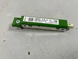Audi E-Tron antennförstärkare OEM 4KE035225M