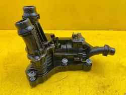Boîtier de thermostat VW Audi 2.0 TDI 05L121111Q