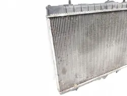 Radiateur Peugeot 3008 1.2 Essence 96kW 9800482380