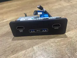 Land Rover USB-Anschluss OEM GJ3219E130AD - Gebraucht