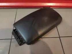 Nissan T32 OEM keskikonsolin käsinoja varastotilalla