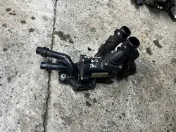 Carcasa de termostato VW 2.0 TDI 05L121111S