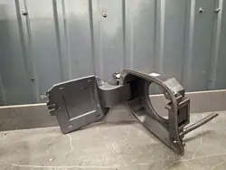 A1676301002 Polttoainetäyttökaula Mercedes W167 Käytetty