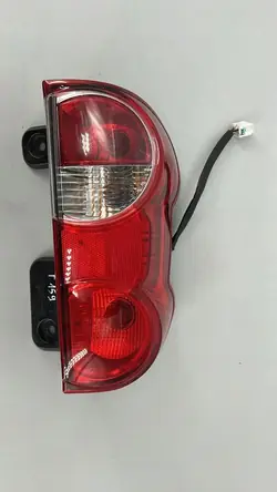 NISSAN NV200 LÁMPARA IZQUIERDA 26555-BJ00A