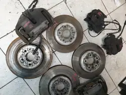 BMW F10 F11 550i 4.4 Jarrujousimetit OEM