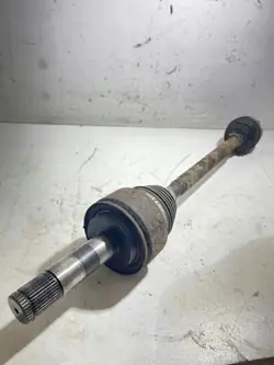 Mercedes-Benz Bakaxel halvaxel OEM AFS33084 - Begagnad