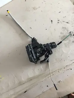 Bakdörrlås Mercedes-Benz OE A0997309100