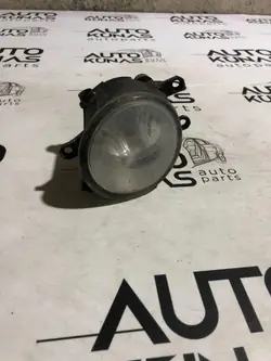 Phare Halogène Droit Toyota OEM 81210-0D042 Occasion