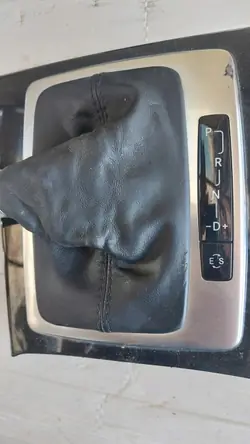Pomo de cambio Mercedes W212 OEM - Estado usado