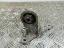 Mitsubishi Outlander Taka-akselin Diffin Kiinnike OEM FOB55652