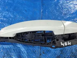 Poignée de porte arrière droite Opel OEM 13271979 - Occasion