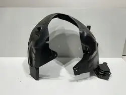 Tesla Model 3 etu oikea lokasuoja OEM 108158200E