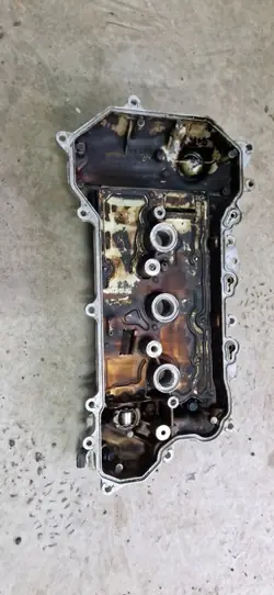 Couvercle de soupape Nissan OEM 1487291932 Micra K13