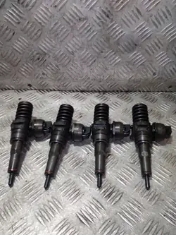 Scheibenwischerpumpen-Satz OEM 04147200215 Skoda Fabia 1