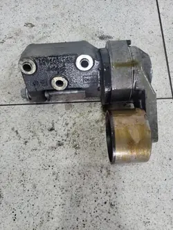 Kiilavyönkiristinrulla OEM 5801609437 Ivecolle
