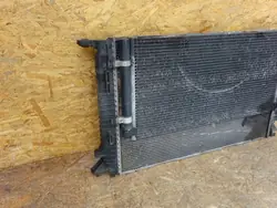 AUDI A4 B8 A5 8T 2.7 TDI Radiateur 8K0121251Q