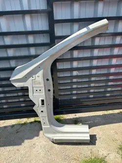 Vänster frampelare OEM SŁUPEK LEWY I20 II HYUNDAI