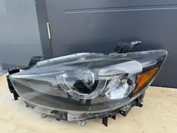 Phare avant gauche Mazda CX5 V KD31-51040