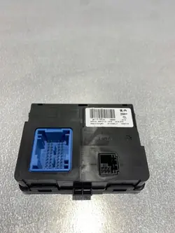 Steuergerät Peugeot 5008 2018 OEM FBZ18752