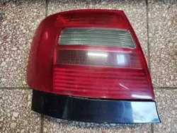 Feu Arrière Gauche Audi A4 B5 8D0945095D