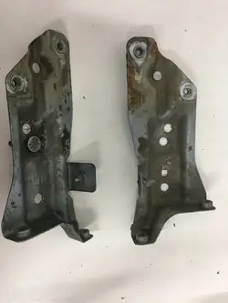 AUDI A3 03-08 Stötdämpare Vänster Höger 8P0821135A 8P0821136A