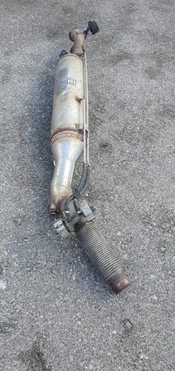Catalyseur OEM 9831393080 pour Peugeot Expert
