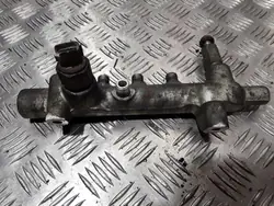 Insprutningsräls OEM 185031358 för Opel Astra H Estate