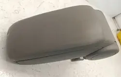 Audi A3 8P Käsinoja OEM 8P0864207B Vaaleanbeige Nahka