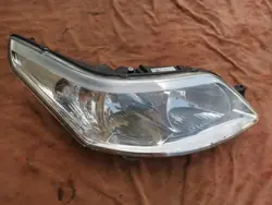 Farol direito Citroen C4 2004-2008