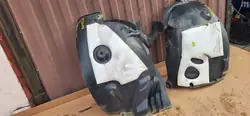 Vasemman etupyörän kaari Renault Megane III 638453816R