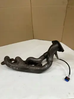 Ford Mustang VI Pakoputken keräin OEM AFR79144