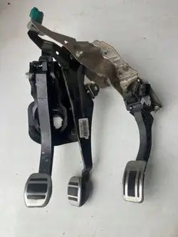 Couvre-pédales chrome Peugeot 308 T9 GT OEM 9801036280