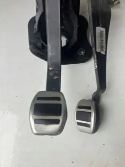 Peugeot 308 T9 GT Chrom Pedalaufsätze OEM 9801036280