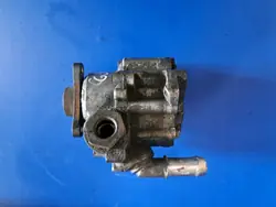 Renault OE ohjausvahvistinpumppu OEM 8200193992