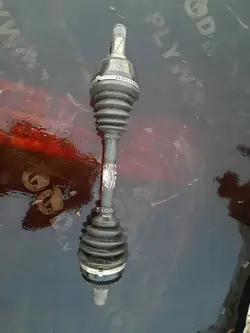 Vänster drivaxel Volvo V70 II 2.4B