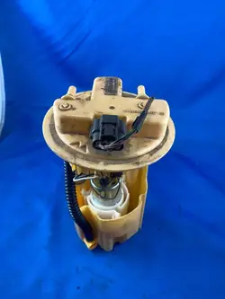 Bomba de combustível Renault OE 172027215R