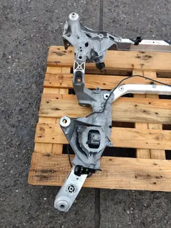 BMW Vorderachsträger OEM RCD24272 - Gebraucht