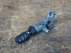 AUDI A4 B7 Sytytyskytkin Avainsetti 4B0905851Q