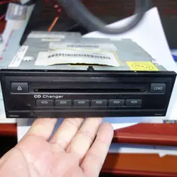 CD-vaihtaja Audi A8 D3 OEM 4E0035111X 4E0910111C