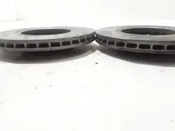 Disque de frein avant gauche Dacia OEM 402069741R Usé