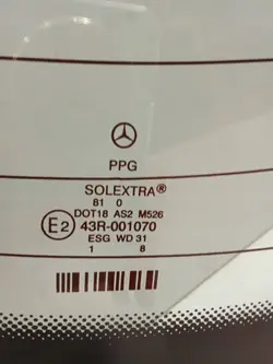Vitre Arrière OEM 2107400457 pour Mercedes Classe C W210