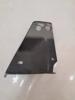 Soporte de guardabarros delantero derecho Dodge Ram V 19- OEM 18956B