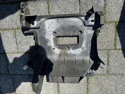 Protection inférieure moteur Porsche Macan OEM 95B825370E